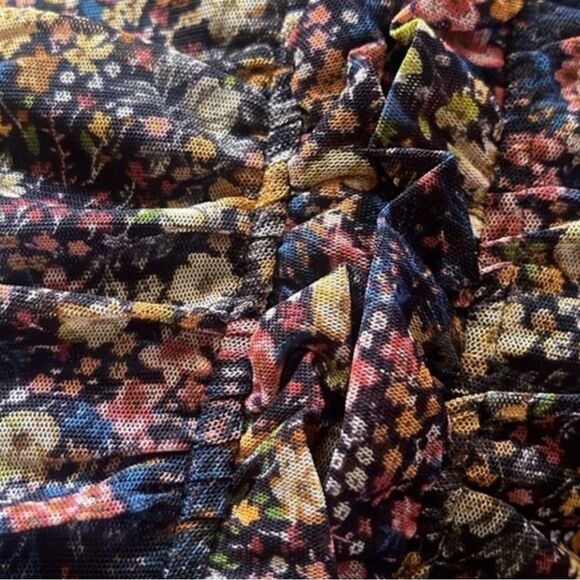 Dress Forum Los Angeles Floral Mesh Ruffle Crop Top Size Large Juniors Feminine - Picture 7 of 7